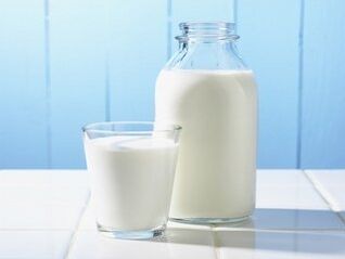 Kefir, kilo kaybını destekleyen faydalı bir fermente süt ürünüdür. 